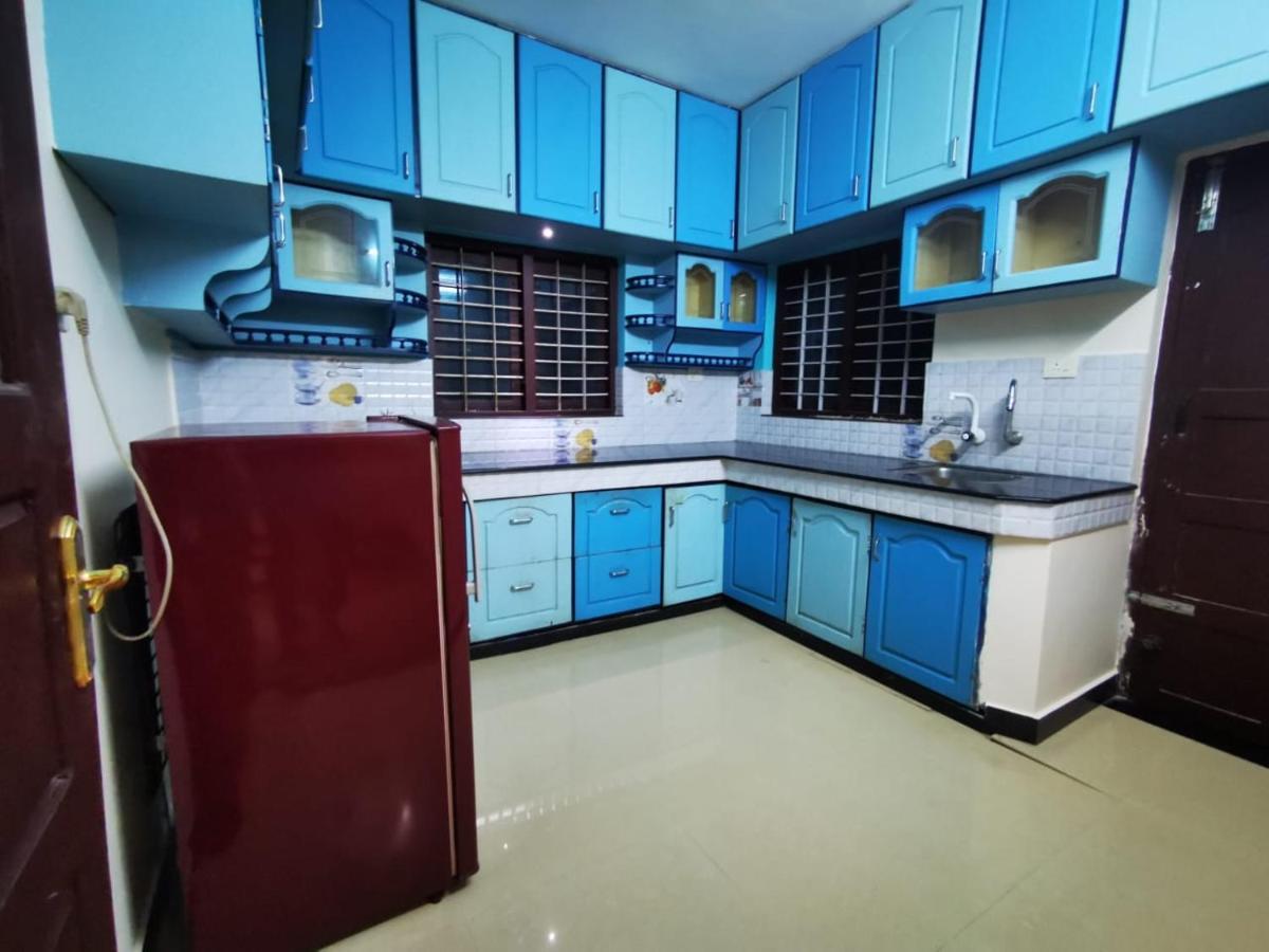 J2 Home Stay - Luxury Homes With Caravan Services Thiruvananthapuram Buitenkant foto